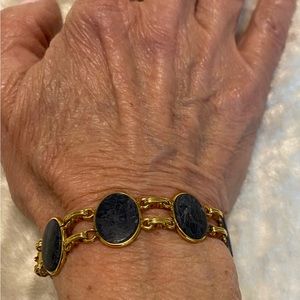 ☘️VTG 1/20 12k Gold Filled Flat Oval Lapis Bracelet